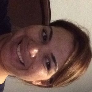 Meet your Posher, Liana